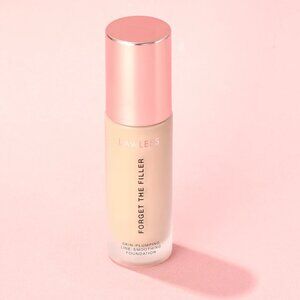 Lawless Beauty | Forget The Filler Skin-Plumping Line-Smoothing Foundation